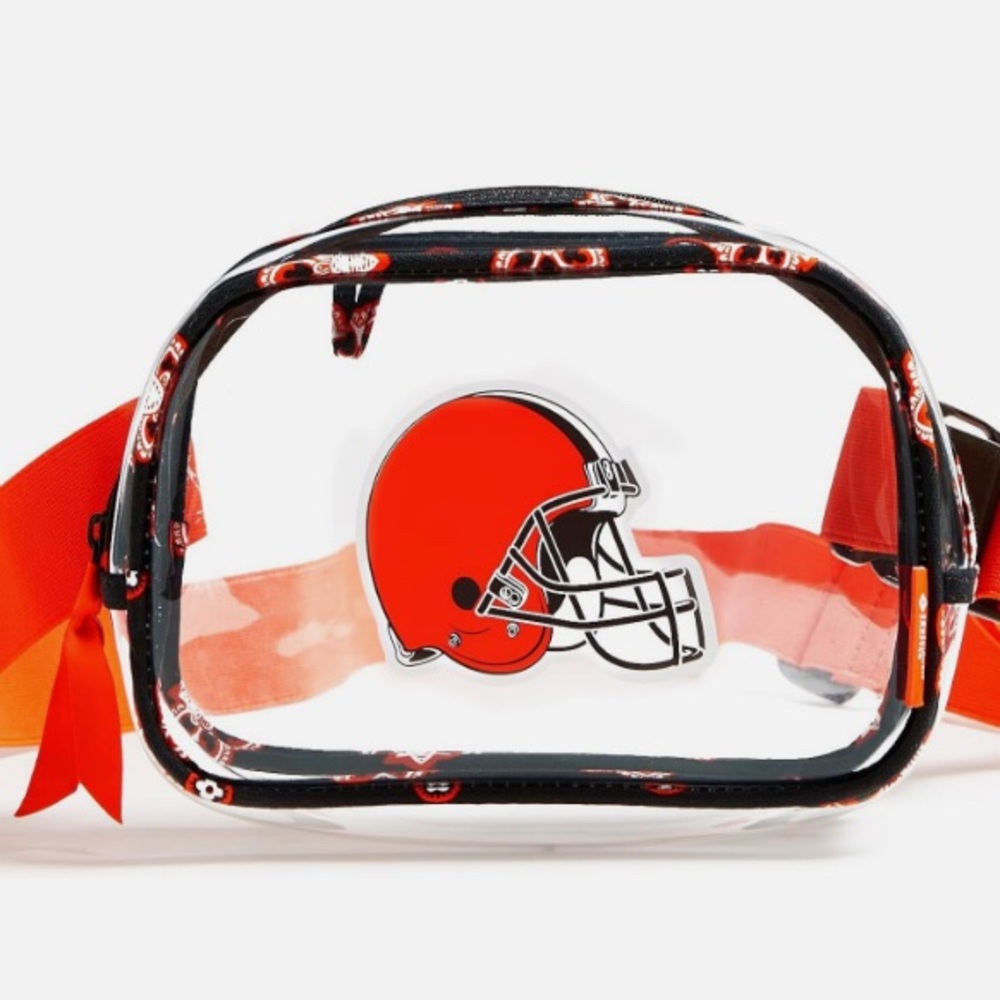 Vera Bradley NFL Clear Small Belt Bag
Cleveland Browns , NWT